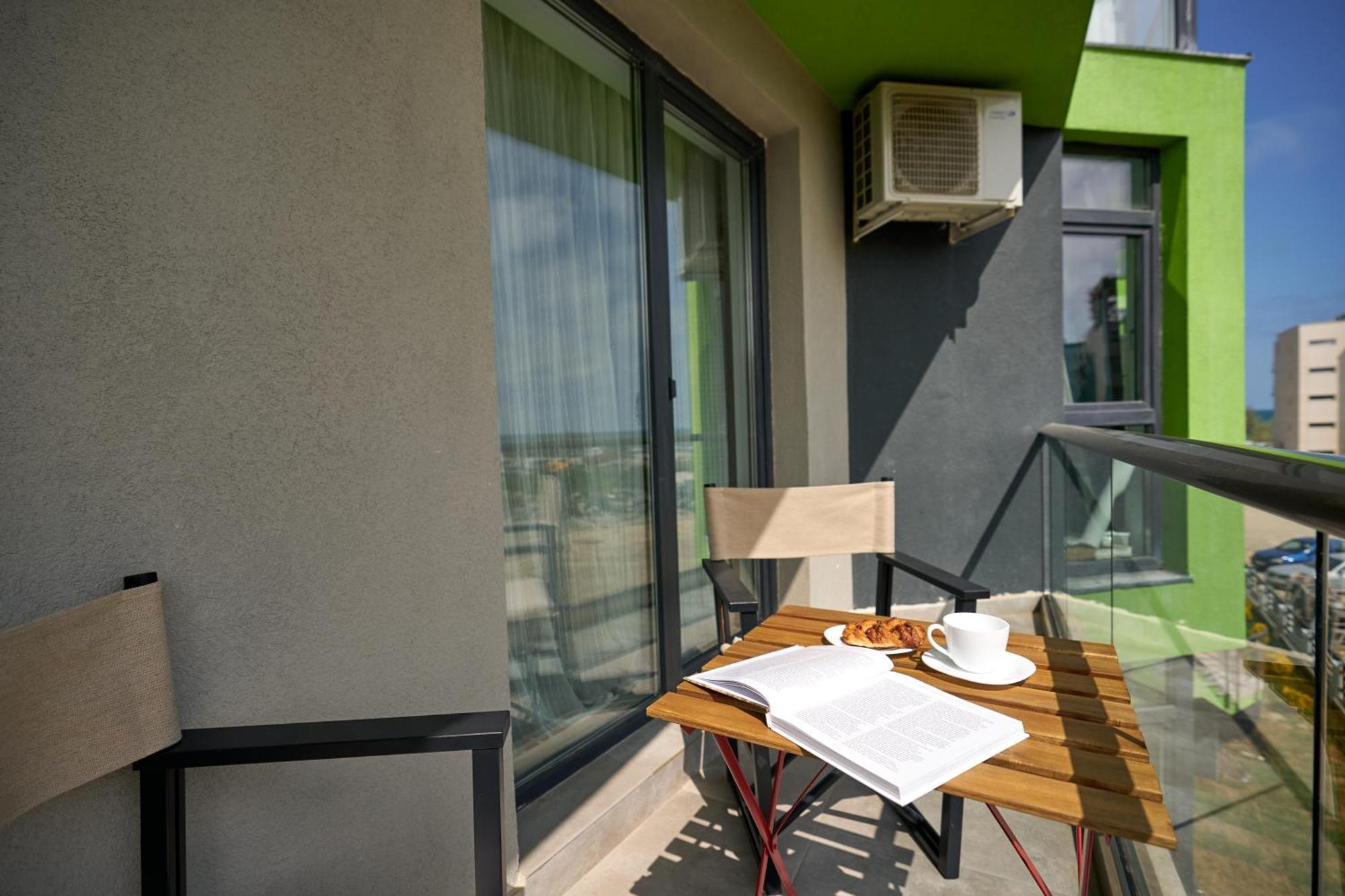 Rebeq Aparthotel Alezzi Beach Năvodari Habitación foto